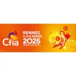 Bannière officielle du CFIA Rennes 2025, salon de l'agroalimentaire, avec logo coloré et dates de l'événement du 4 au 6 mars, accompagné d'une illustration dynamique de piments et éclaboussures d'huile sur fond orangé.
