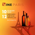 Wine Paris 2025 - Salon international du vin à Paris Expo Porte de Versailles, du 10 au 12 février, illustré par des bouteilles de vin devant la silhouette de la Tour Eiffel